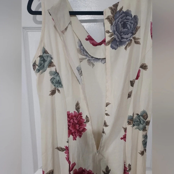 Vintage En Focus Cream Floral Sleeveless Maxi Dress in Size 13/14 - Picture 11 of 13